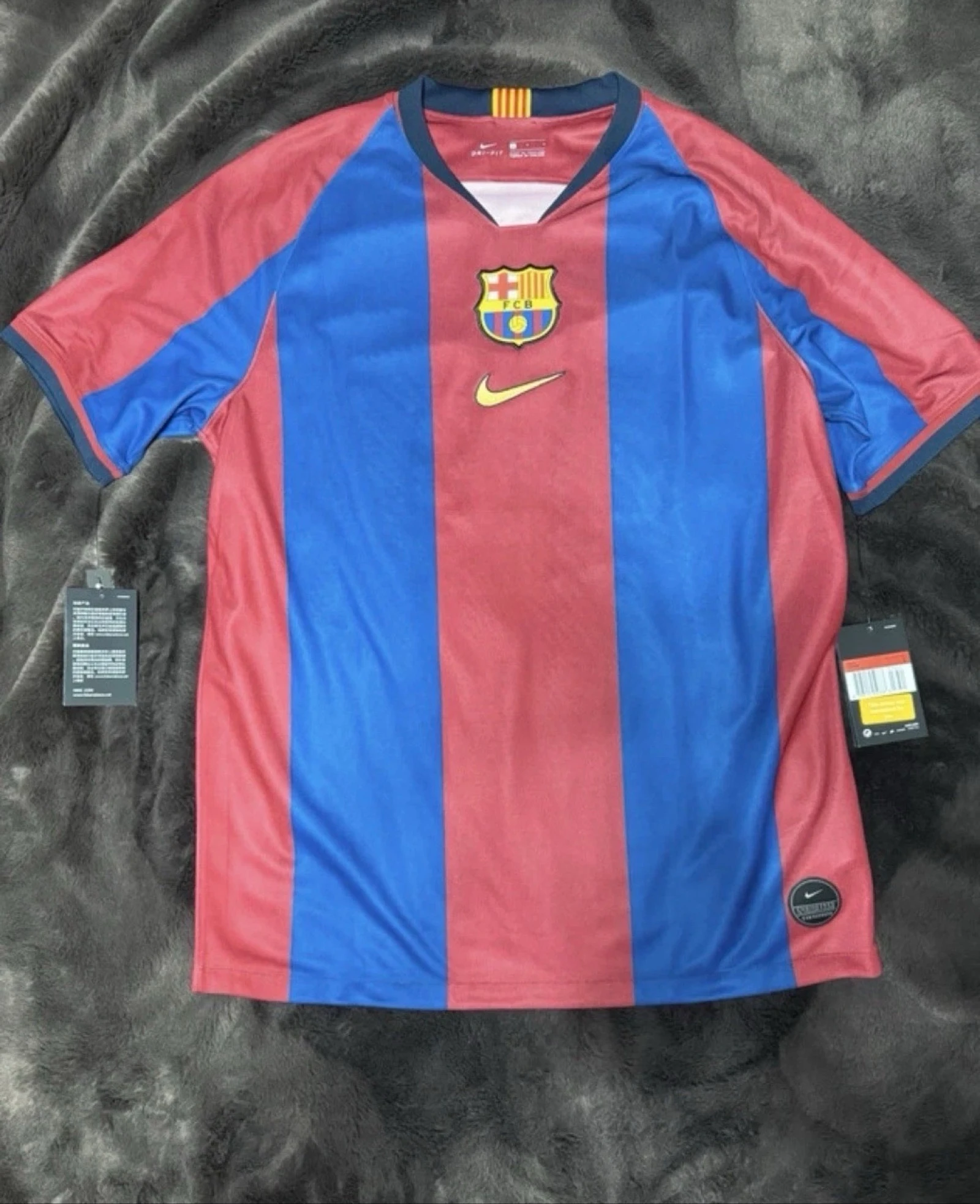 Camiseta oficial del FC Barcelona edición limitada retro 98/99 Messi talla L – photo 2